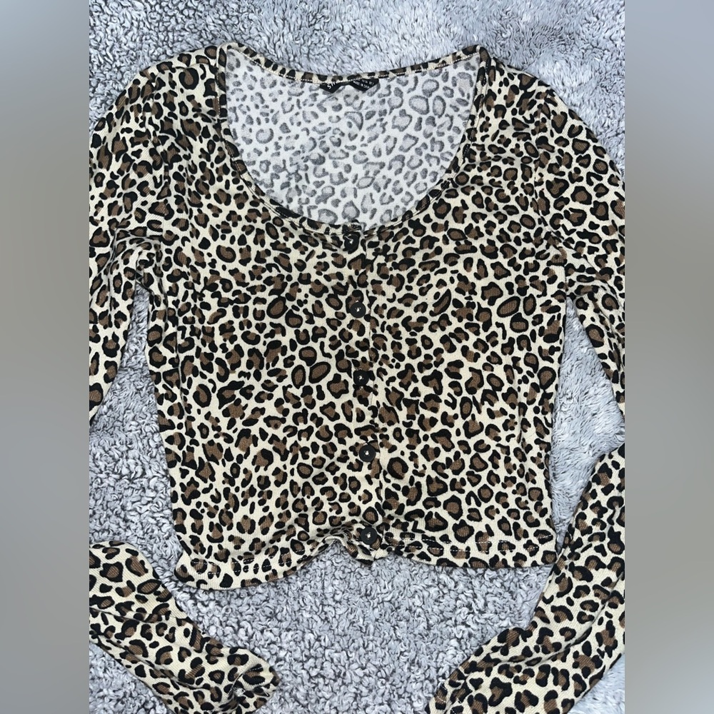 SHEIN Cheetah Buttoned Top